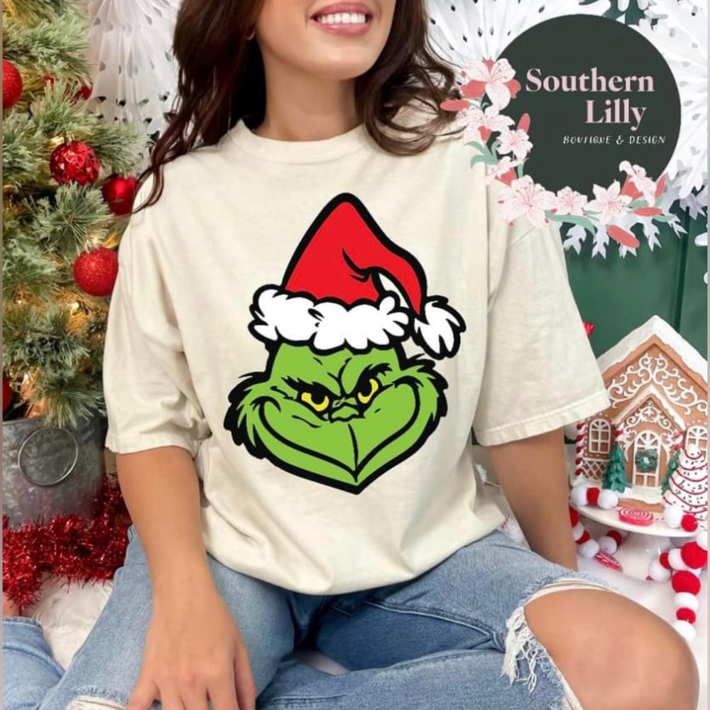 Grinch Face Comfort Colors Ivory T-Shirt
